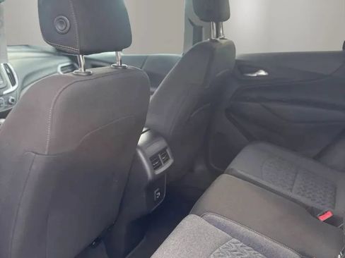 Used 2022 Chevrolet Equinox LT w/ Driver Convenience Package FWD image 14