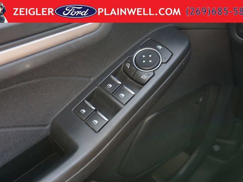 Used 2022 Ford Escape SE AWD/4WD image 28
