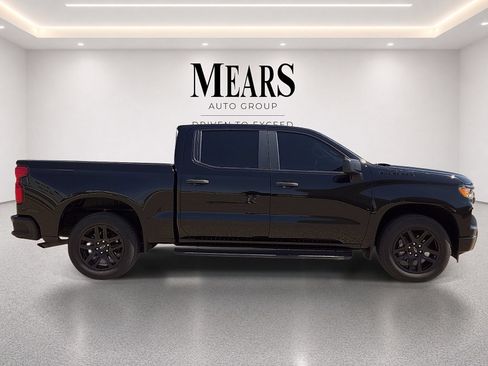 Used 2024 Chevrolet Silverado 1500 Custom w/ LPO, Dark Essentials Package RWD image 6