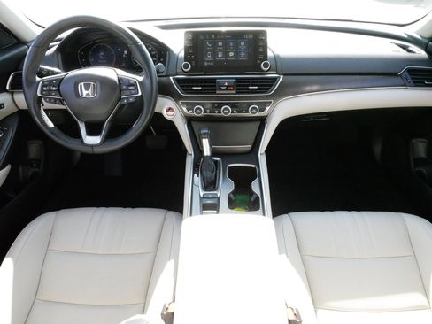 Used 2022 Honda Accord EX-L image 10