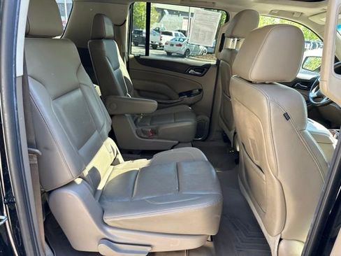 Used 2015 GMC Yukon XL SLT w/ Open Road Package AWD/4WD image 30