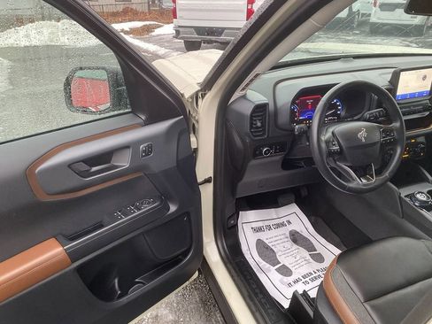 Used 2024 Ford Bronco Sport Outer Banks w/ Topo Graphic Package image 10