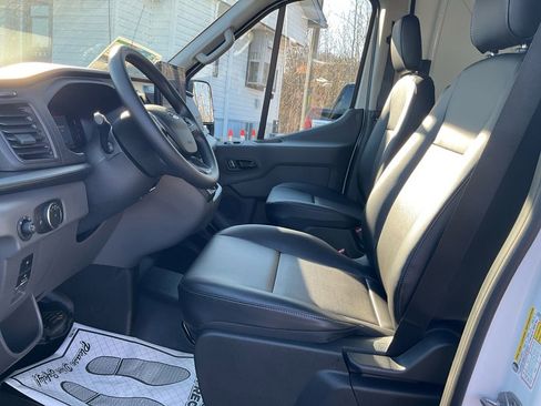 New 2026 Ford Transit 250 148 Medium Roof RWD image 14