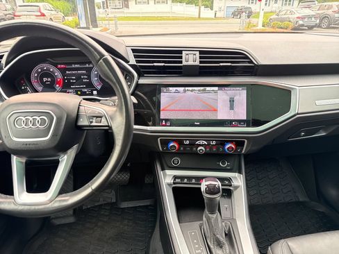 Used 2022 Audi Q3 2.0T Premium Plus w/ Premium Plus Package AWD/4WD image 17
