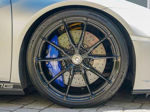 Used 2020 Lamborghini Huracan EVO image 32