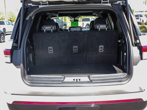 Used 2023 Lincoln Navigator Reserve AWD/4WD image 28