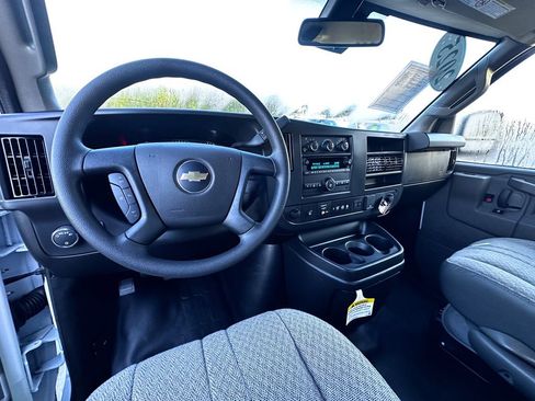 Used 2025 Chevrolet Express 2500 Extended w/ Communications Package image 2
