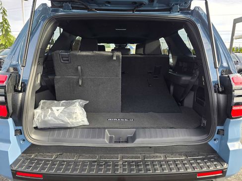 Certified 2025 Toyota 4Runner SR5 image 19