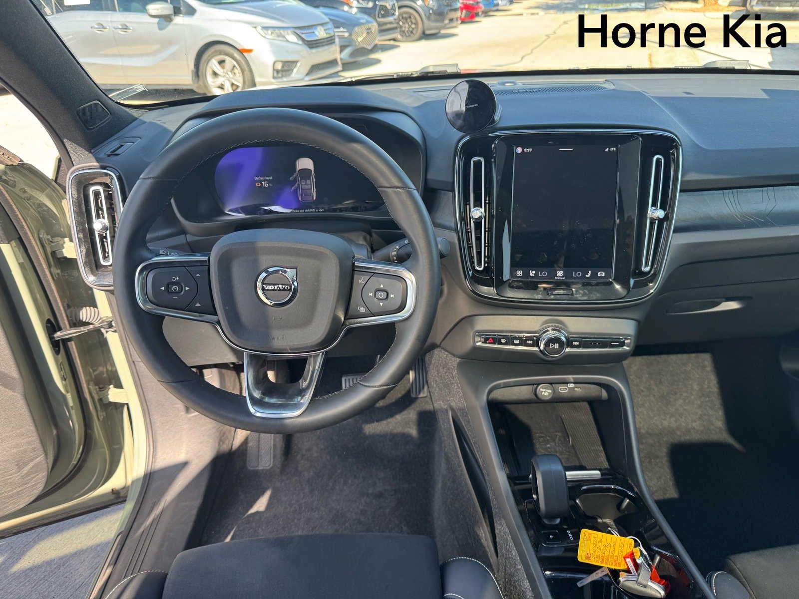 Used 2023 Volvo C40 P8 Recharge Ultimate AWD/4WD image 15