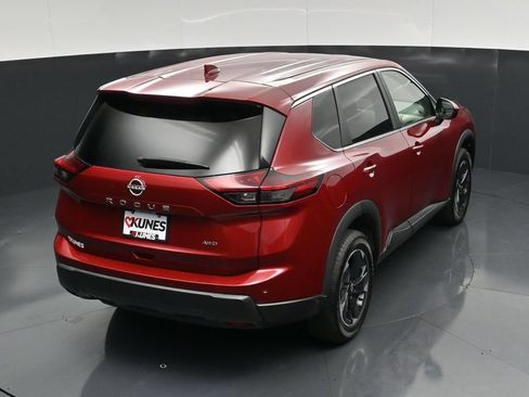 Used 2025 Nissan Rogue SV AWD/4WD image 43