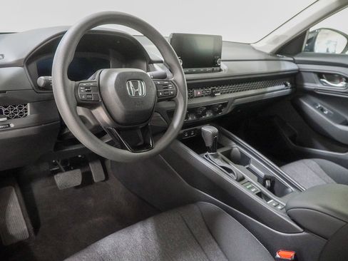 Certified 2025 Honda Accord SE image 20