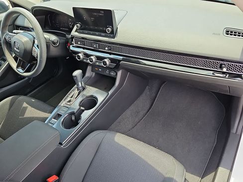 Used 2023 Honda Civic LX image 32