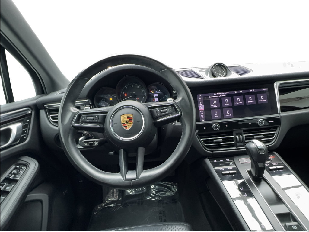 Used 2023 Porsche Macan Turbo AWD/4WD image 39