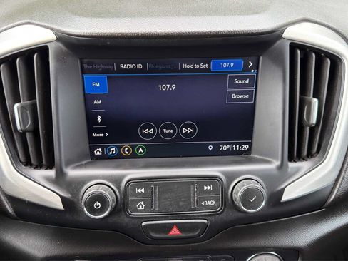 Used 2019 GMC Terrain SLE w/ Driver Convenience Package AWD/4WD image 16