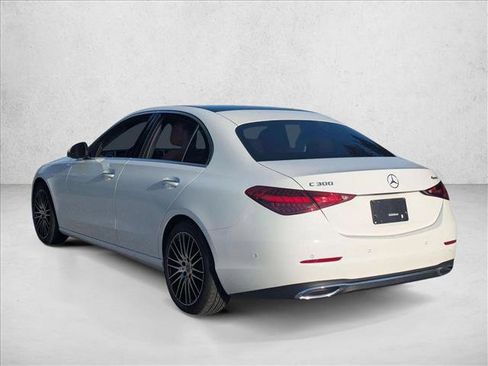 Used 2025 Mercedes-Benz C 300 4MATIC Sedan image 5