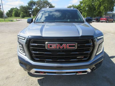 New 2026 GMC Yukon AT4 Ultimate AWD/4WD image 10