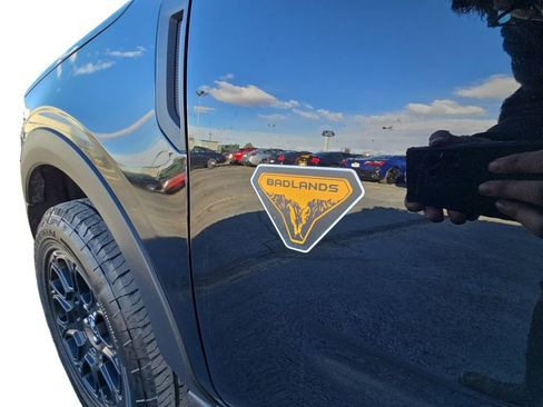 Used 2025 Ford Bronco Sport Badlands image 24