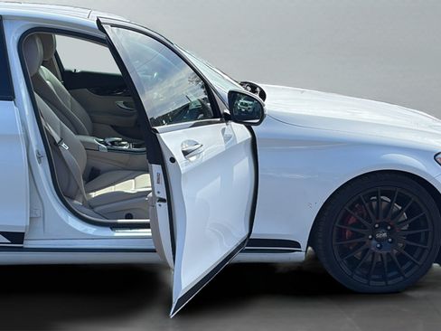 Used 2015 Mercedes-Benz C 300 4MATIC Sedan image 23