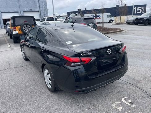 Used 2020 Nissan Versa S image 4