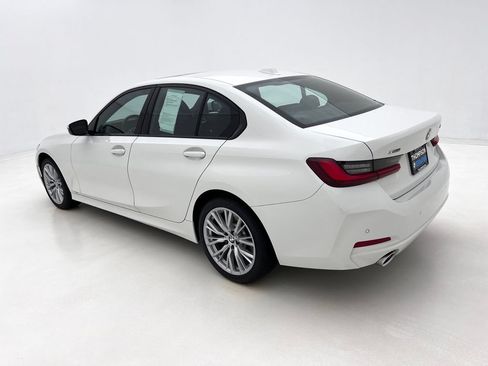 Certified 2023 BMW 330i xDrive Sedan w/ Convenience Package AWD/4WD image 9