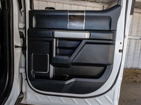 Used 2022 Ford F350 Lariat image 47