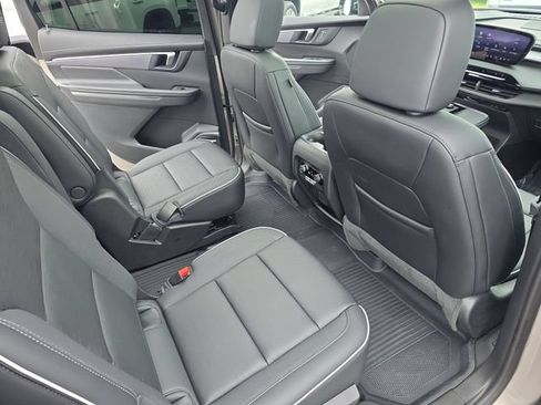 Used 2026 Buick Enclave Sport Touring w/ Super Cruise Package FWD image 12