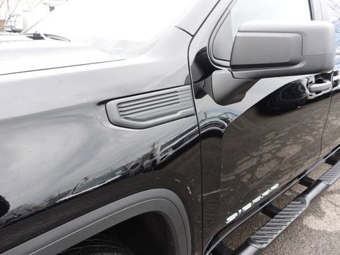 Used 2024 GMC Sierra 1500 Pro w/ Graphite Edition image 7