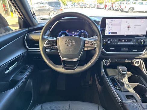 Certified 2026 Toyota Grand Highlander AWD Hybrid image 13