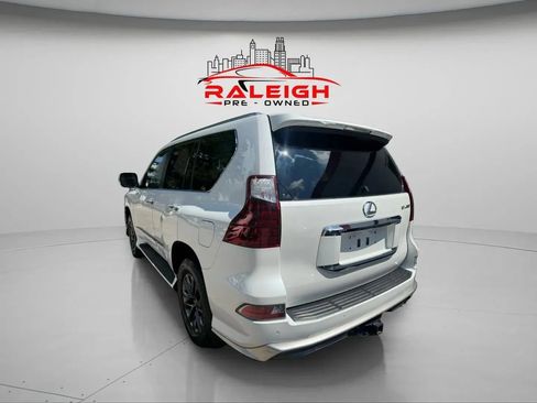 Used 2018 Lexus GX 460 Luxury image 2