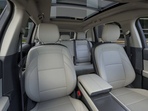 New 2026 Lincoln Nautilus Premier w/ Equipment Group 102A AWD/4WD image 10