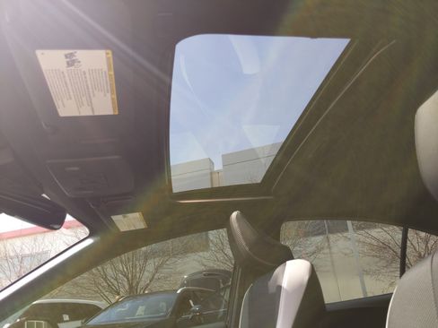 Used 2025 Toyota Camry SE w/ Multimedia Upgrade Package image 38