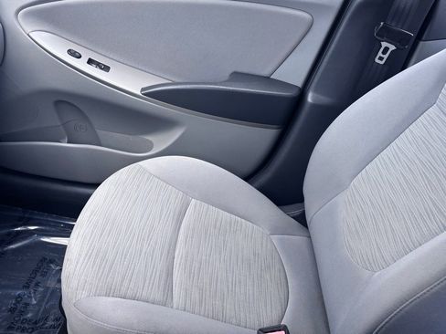 Used 2016 Hyundai Accent SE image 15