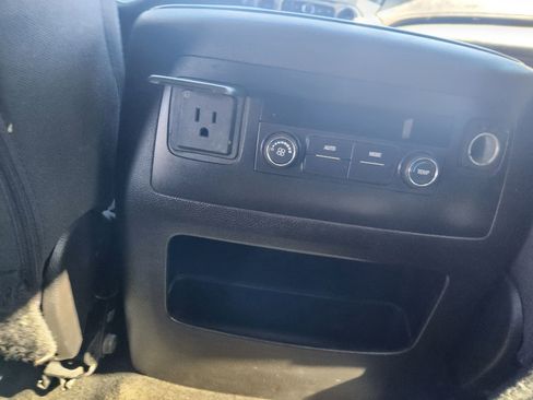 Used 2016 GMC Yukon XL SLE w/ HD Trailering Package image 11