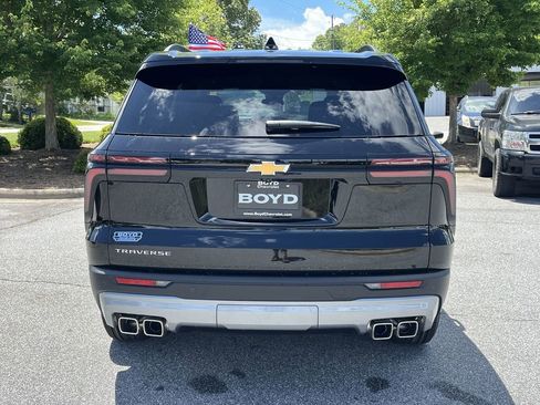 New 2025 Chevrolet Traverse LT w/ Driver Confidence Package image 7