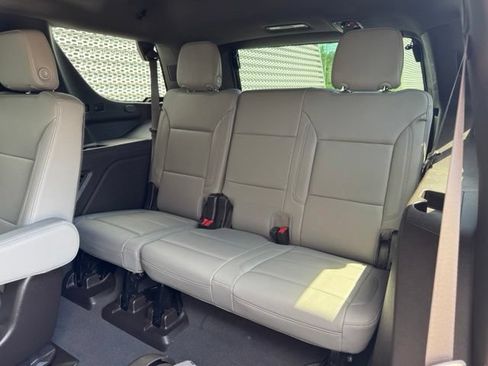 Used 2022 Chevrolet Tahoe LT RWD image 12