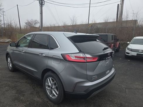 Used 2024 Ford Edge SEL image 6
