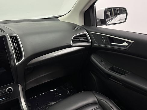Used 2024 Ford Edge SEL AWD/4WD image 32