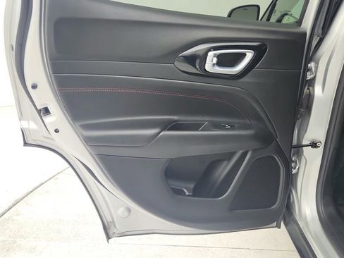 Used 2025 Jeep Compass Trailhawk image 25