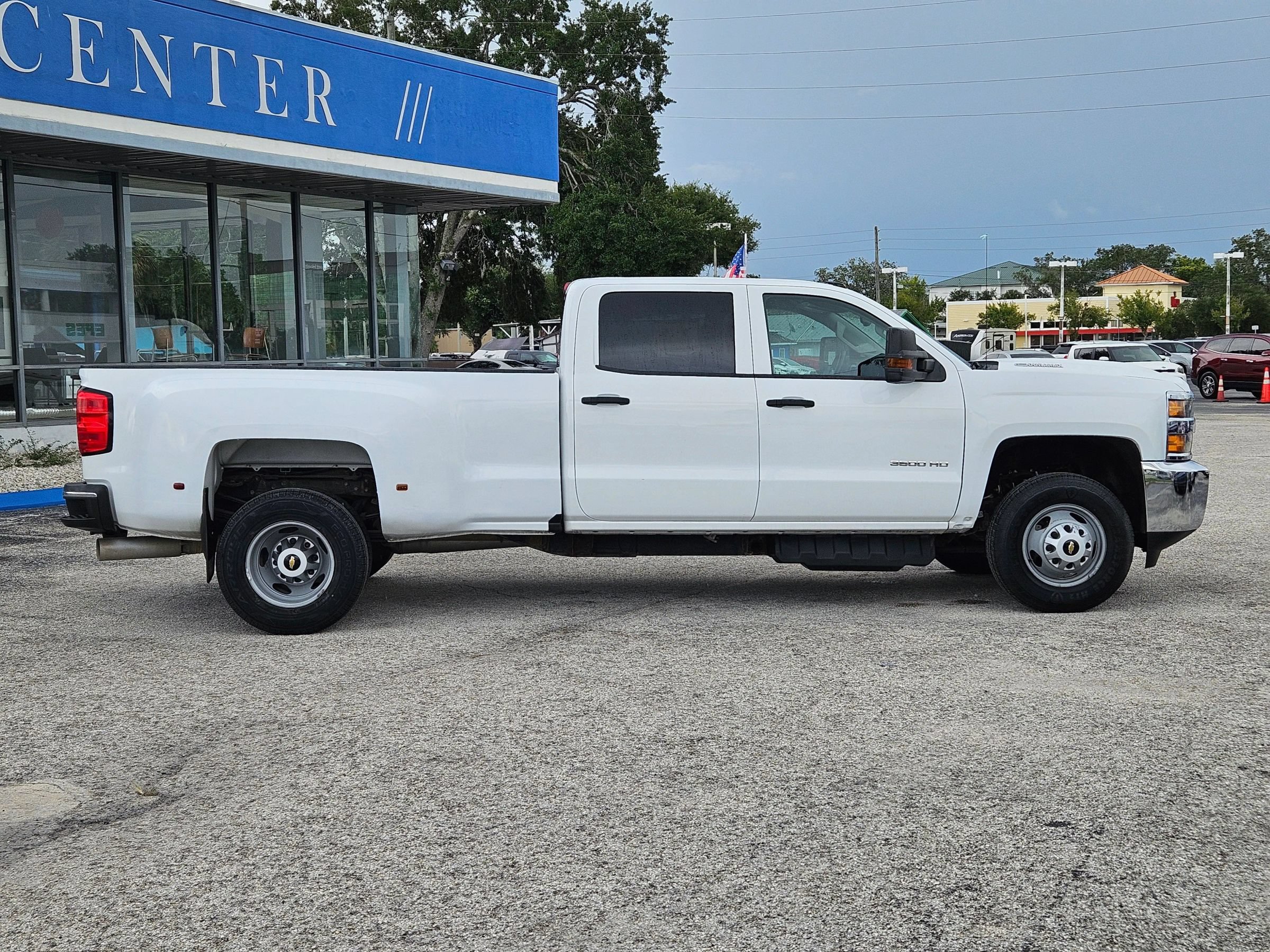 Used 2018 Chevrolet Silverado 3500 W/T w/ WT Convenience Package AWD/4WD image 9