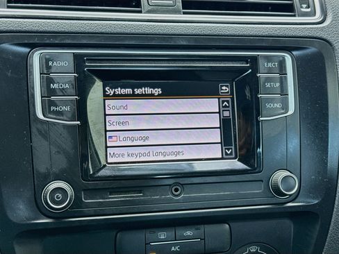 Used 2017 Volkswagen Jetta S FWD image 9