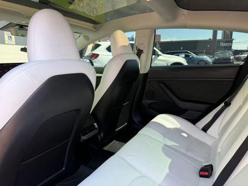 Used 2023 Tesla Model 3 Standard Range RWD image 11