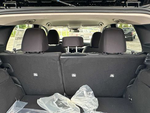 New 2026 Nissan Kicks SV AWD/4WD image 16