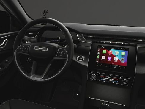 New 2025 Jeep Grand Cherokee L Altitude image 18