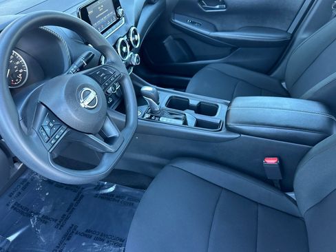 Used 2025 Nissan Sentra S image 7