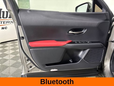 Used 2022 Lexus UX 200 F Sport w/ F Sport Premium Package FWD image 11