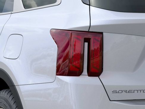New 2026 Kia Sorento S FWD image 13