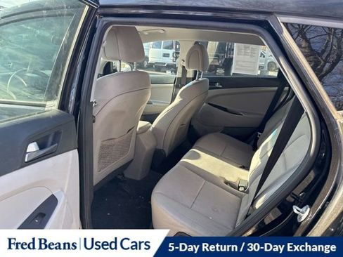 Used 2018 Hyundai Tucson SE image 16