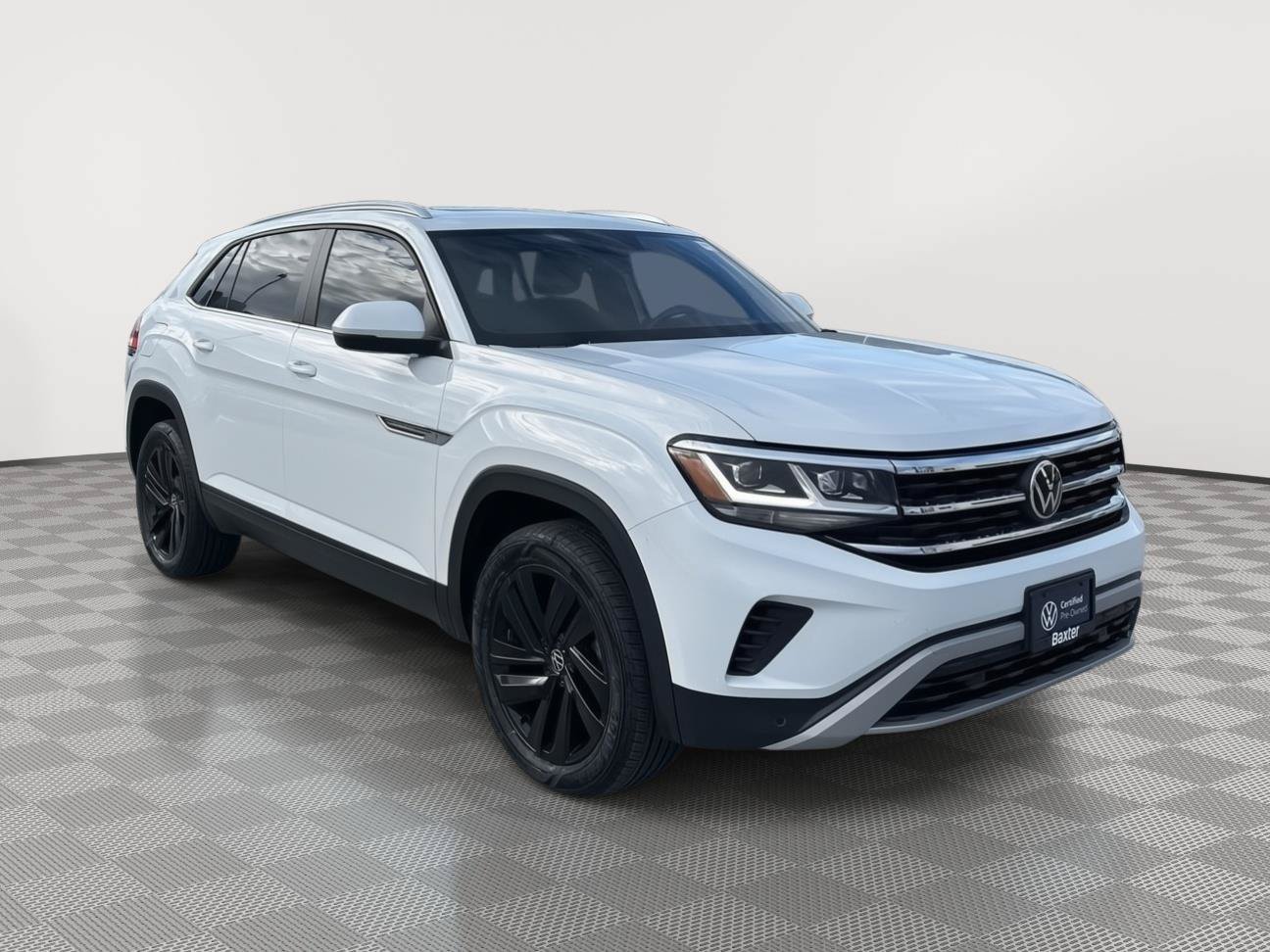 Certified 2023 Volkswagen Atlas Cross Sport SE w/ Panoramic Sunroof Package AWD/4WD image 4