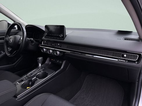 Certified 2024 Honda Civic EX image 34