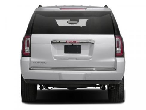 Used 2016 GMC Yukon Denali w/ Open Road Package image 8